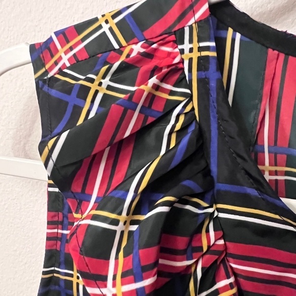 J. Crew Ruffled Sleeveless Black and Red Blouse 310 - Picture 3 of 10